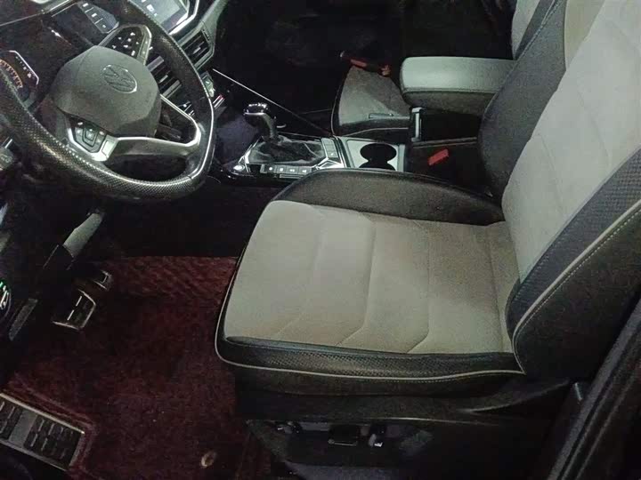 Volkswagen Tayron X 2020 2020款 330TSI 两驱尊贵智联版