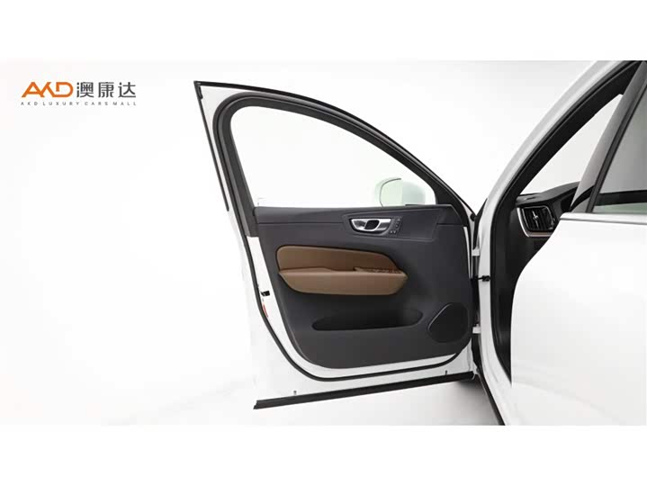 Volvo XC60 2025 2025款 B5 四驱智远豪华版