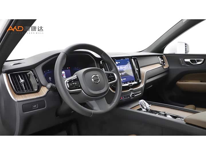Volvo XC60 2025 2025款 B5 四驱智远豪华版