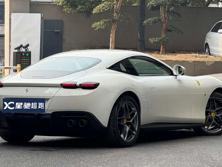 2020 Ferrari Roma