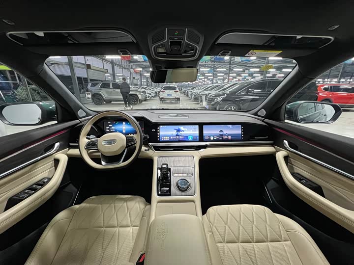 Geely Monjaro 2025 2025款 东方曜 2.0TD 自动四驱望月版