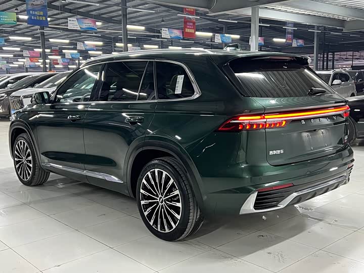 Geely Monjaro 2025 2025款 东方曜 2.0TD 自动四驱望月版