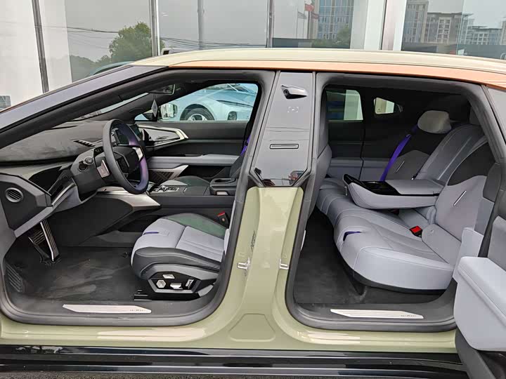 HiPhi Z 2023 2023款 五座版