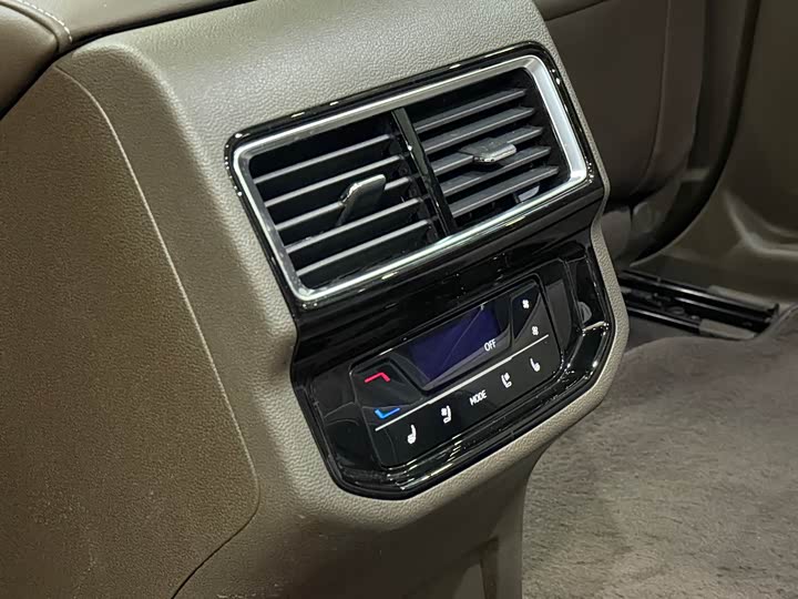 Volkswagen Viloran 2024 2024款 380TSI 尊贵版