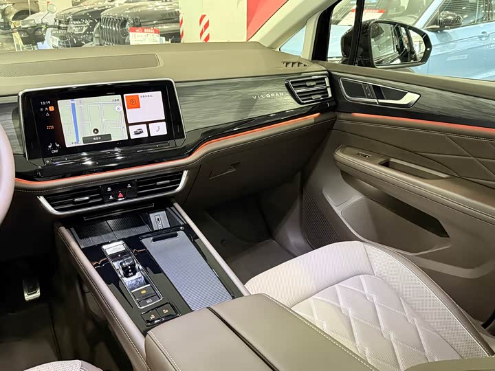 Volkswagen Viloran 2024 2024款 380TSI 尊贵版