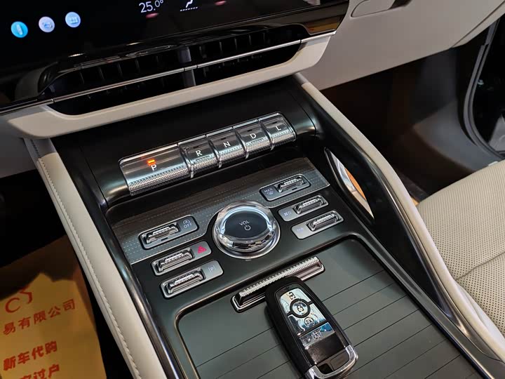 Lincoln Nautilus 2025 2025款 2.0T 四驱尊逸版