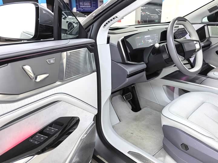 HiPhi Y 2023 2023款 560km 精英版