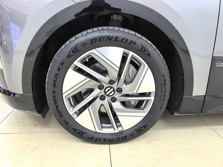 HiPhi Y 2023 2023款 560km 精英版