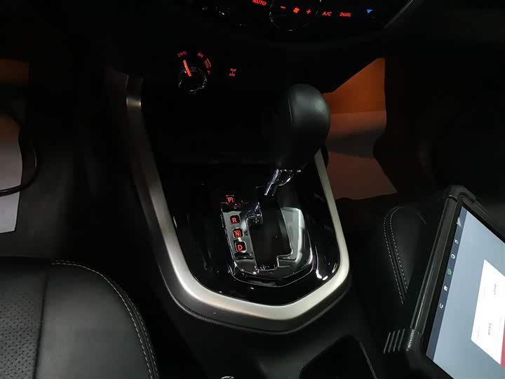 Nissan Terra 2020 2020款 2.5L XL Upper 4WD 自动四驱豪华版