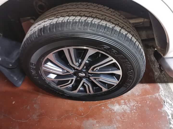 Nissan Terra 2020 2020款 2.5L XL Upper 4WD 自动四驱豪华版