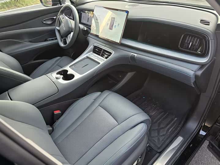 BYD Sea Lion 07 DM-i Hybrid 2025 2025款 150 领航+版