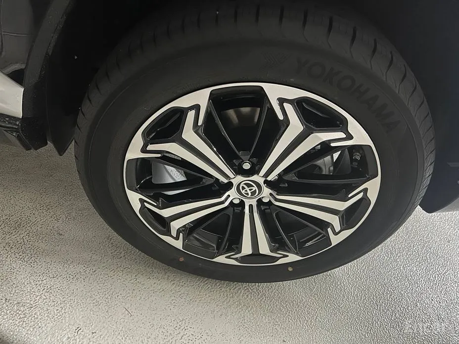 Toyota RAV4 2019 2.5 4WD PHEV XSE