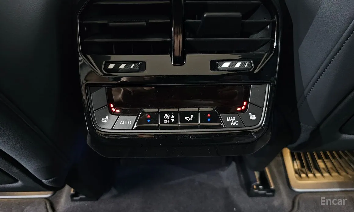 BMW iX 2021 xDrive40 First Edition