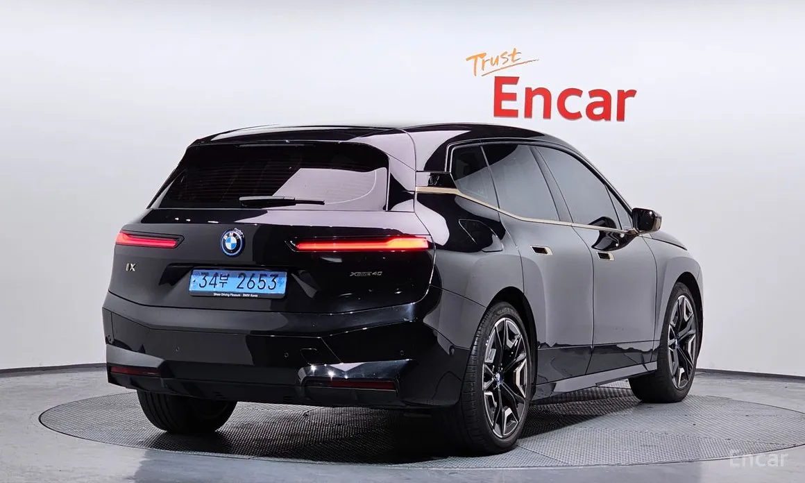 BMW iX 2021 xDrive40 First Edition