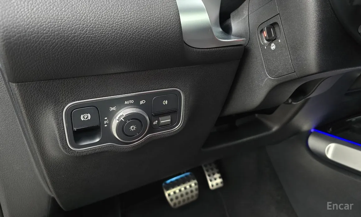 Mercedes-Benz GLB-Class 2020 GLB250 4MATIC