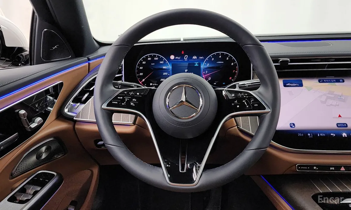 Mercedes-Benz E-Class 2024 E300 4MATIC Exclusive