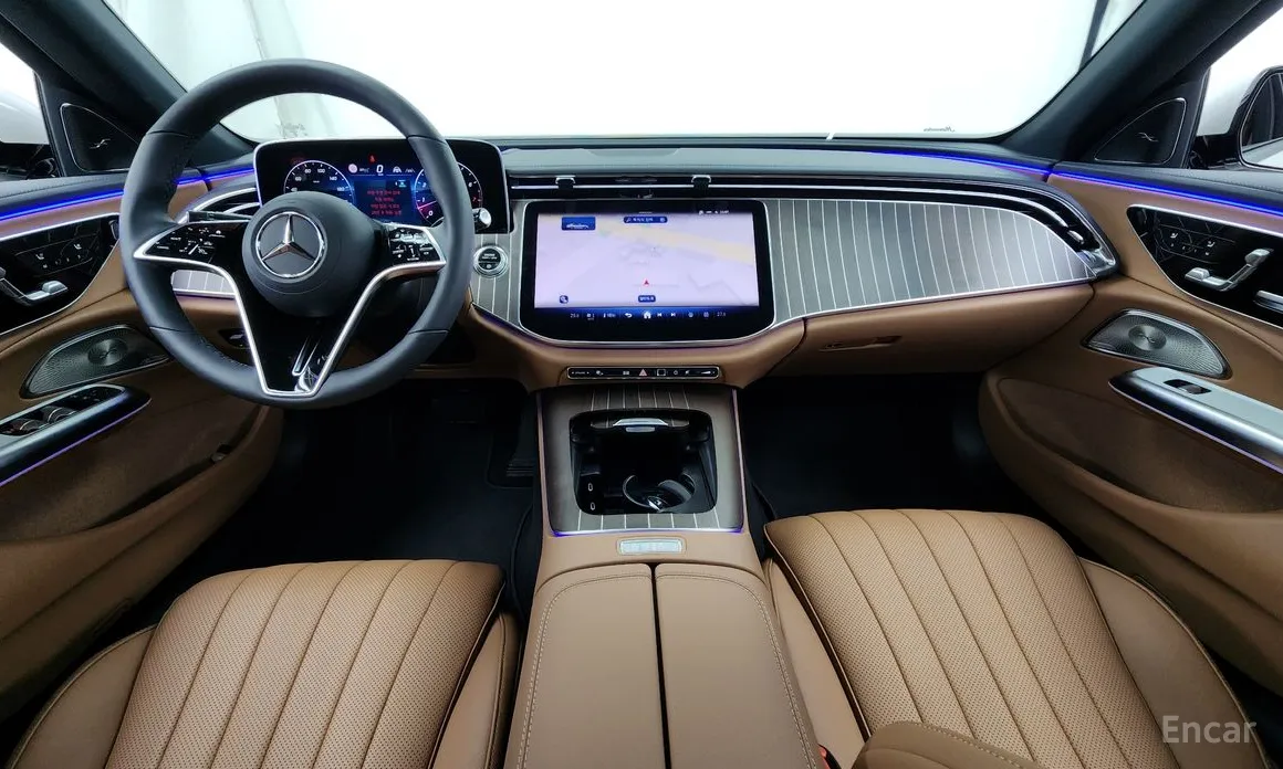 Mercedes-Benz E-Class 2024 E300 4MATIC Exclusive