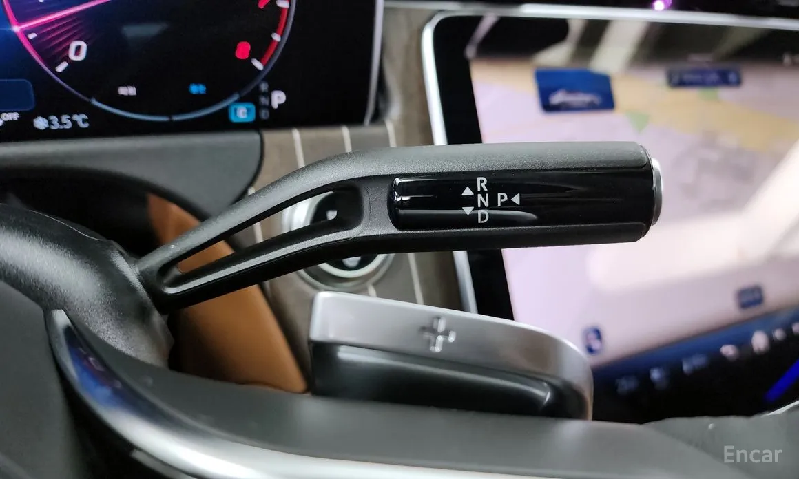 Mercedes-Benz E-Class 2024 E300 4MATIC Exclusive