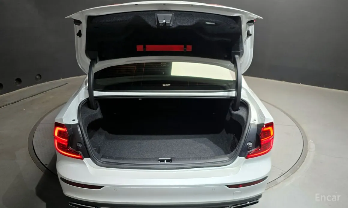 Volvo S60 2019 B5 Inscription