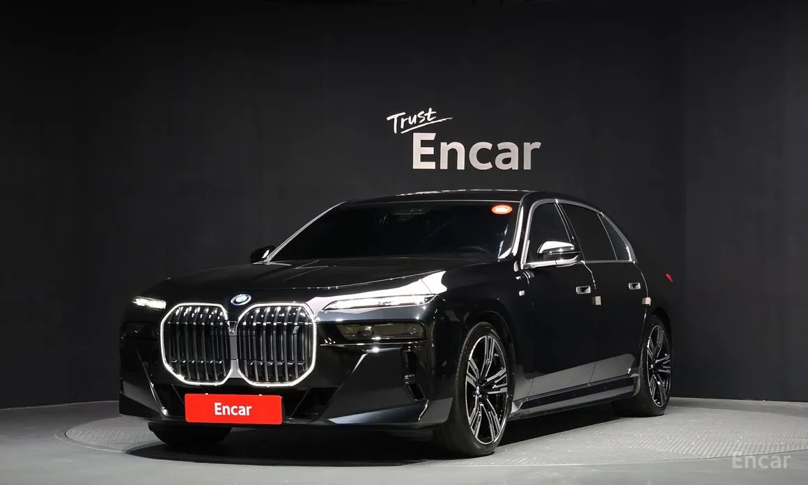 BMW i7 2022 xDrive 60 M sport