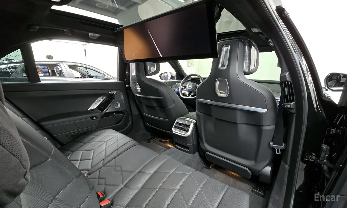 BMW i7 2022 xDrive 60 M sport