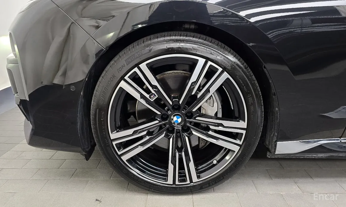 BMW i7 2022 xDrive 60 M sport