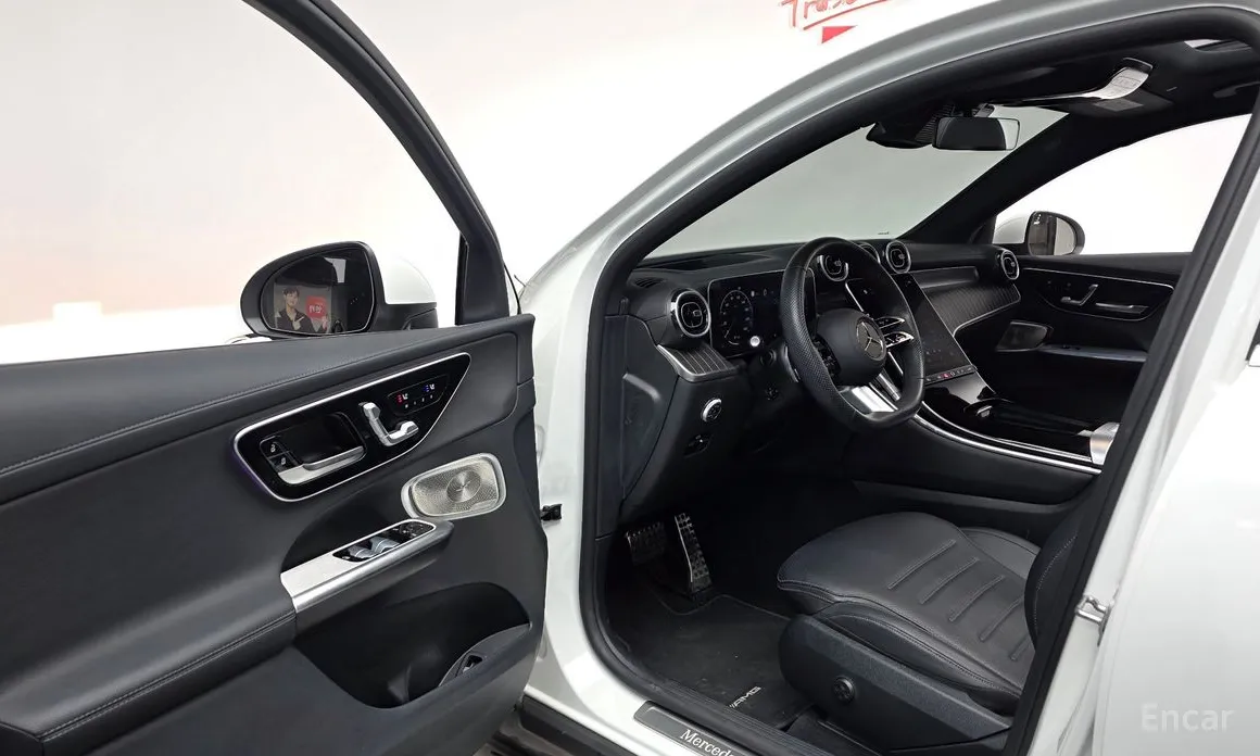 Mercedes-Benz GLC-Class 2023 GLC300 4MATIC Coupe