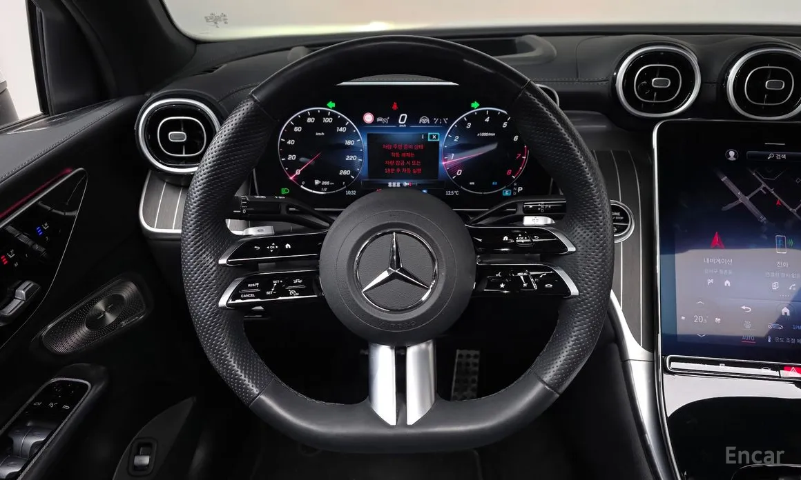 Mercedes-Benz GLC-Class 2023 GLC300 4MATIC Coupe