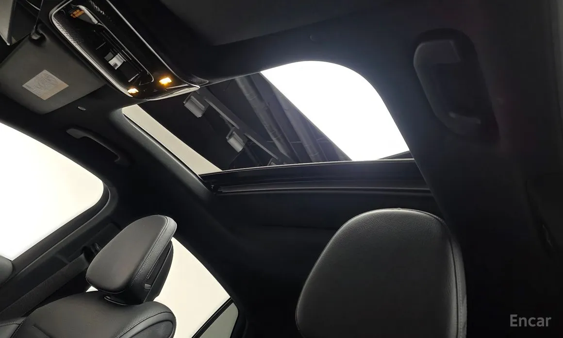 Mercedes-Benz GLC-Class 2023 GLC300 4MATIC Coupe