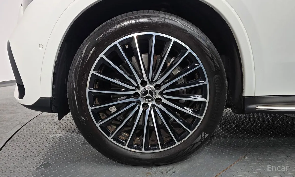 Mercedes-Benz GLC-Class 2023 GLC300 4MATIC Coupe