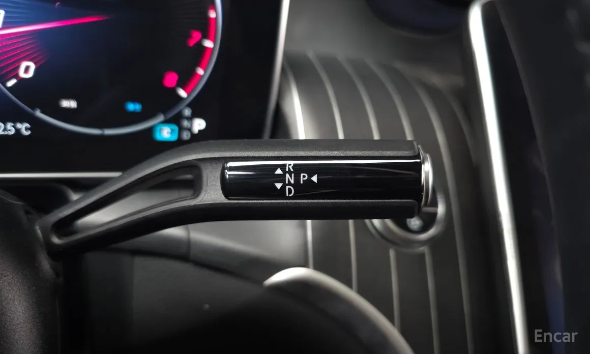 Mercedes-Benz GLC-Class 2023 GLC300 4MATIC Coupe