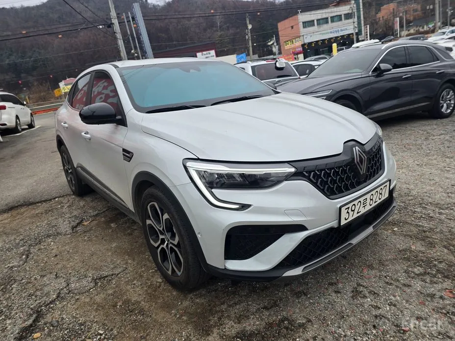 Renault Arkana 2024 1.6 E-TECH Iconic