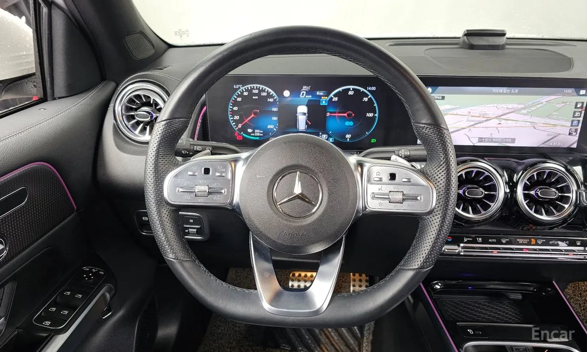 Mercedes-Benz EQB 2022 EQB300 4MATIC AMG Line