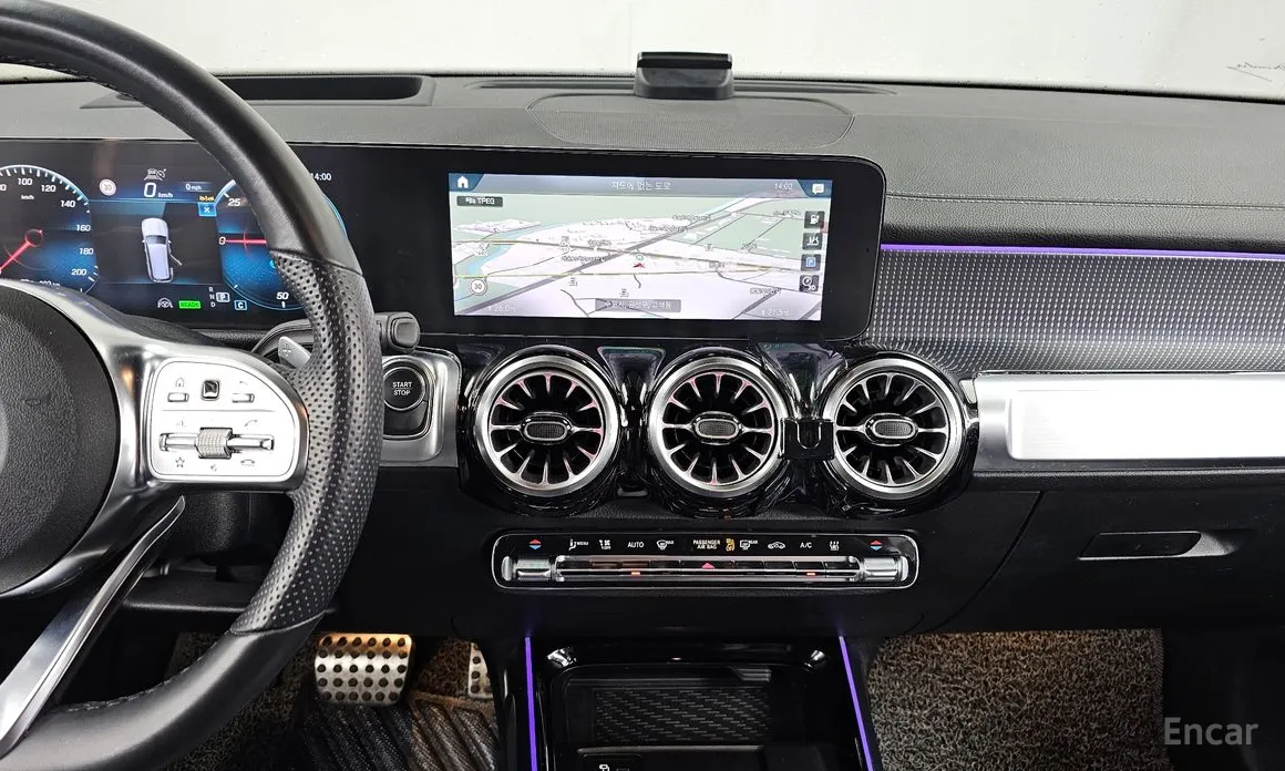 Mercedes-Benz EQB 2022 EQB300 4MATIC AMG Line