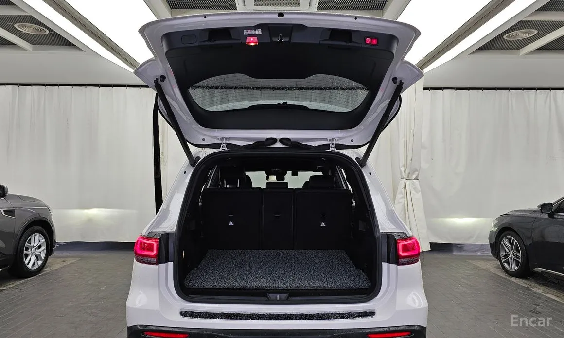 Mercedes-Benz EQB 2022 EQB300 4MATIC AMG Line