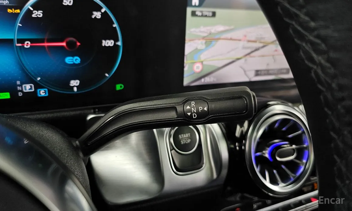 Mercedes-Benz EQB 2022 EQB300 4MATIC AMG Line