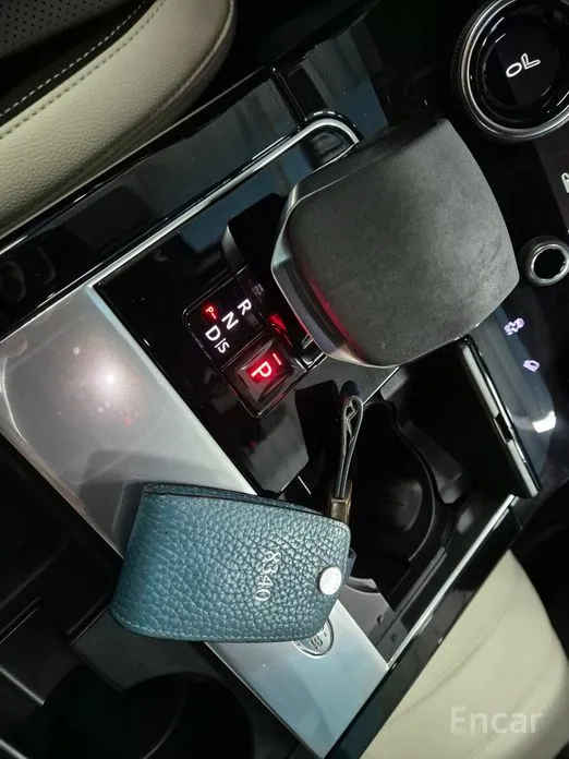 Land Rover Range Rover Velar 2017 2.0 P250 R-Dynamic SE