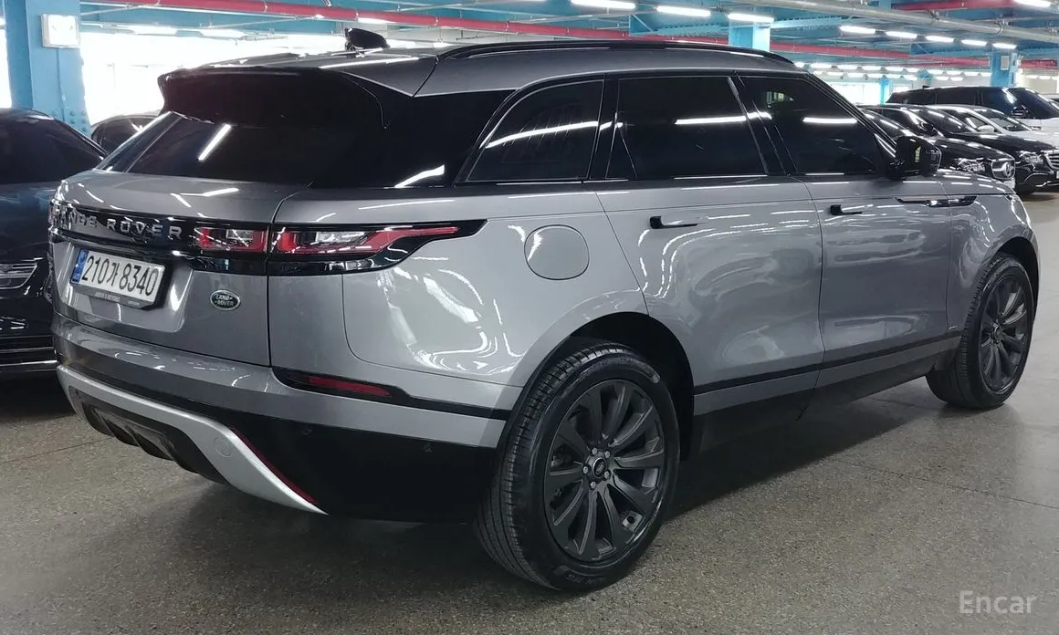 Land Rover Range Rover Velar 2017 2.0 P250 R-Dynamic SE
