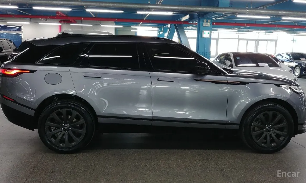 Land Rover Range Rover Velar 2017 2.0 P250 R-Dynamic SE