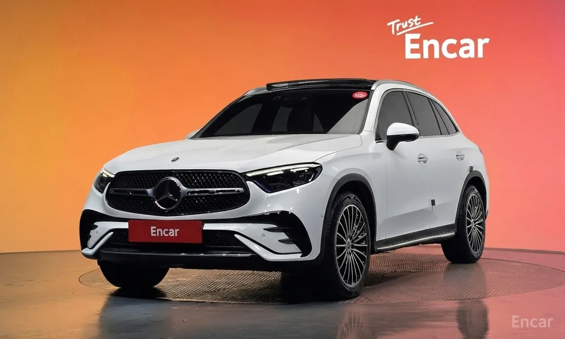 Mercedes-Benz GLC-Class 2023 GLC300 4MATIC AMG Line