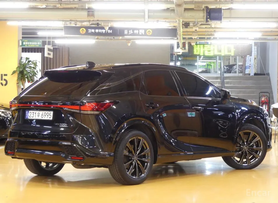 Lexus RX 2023 F-Sport
