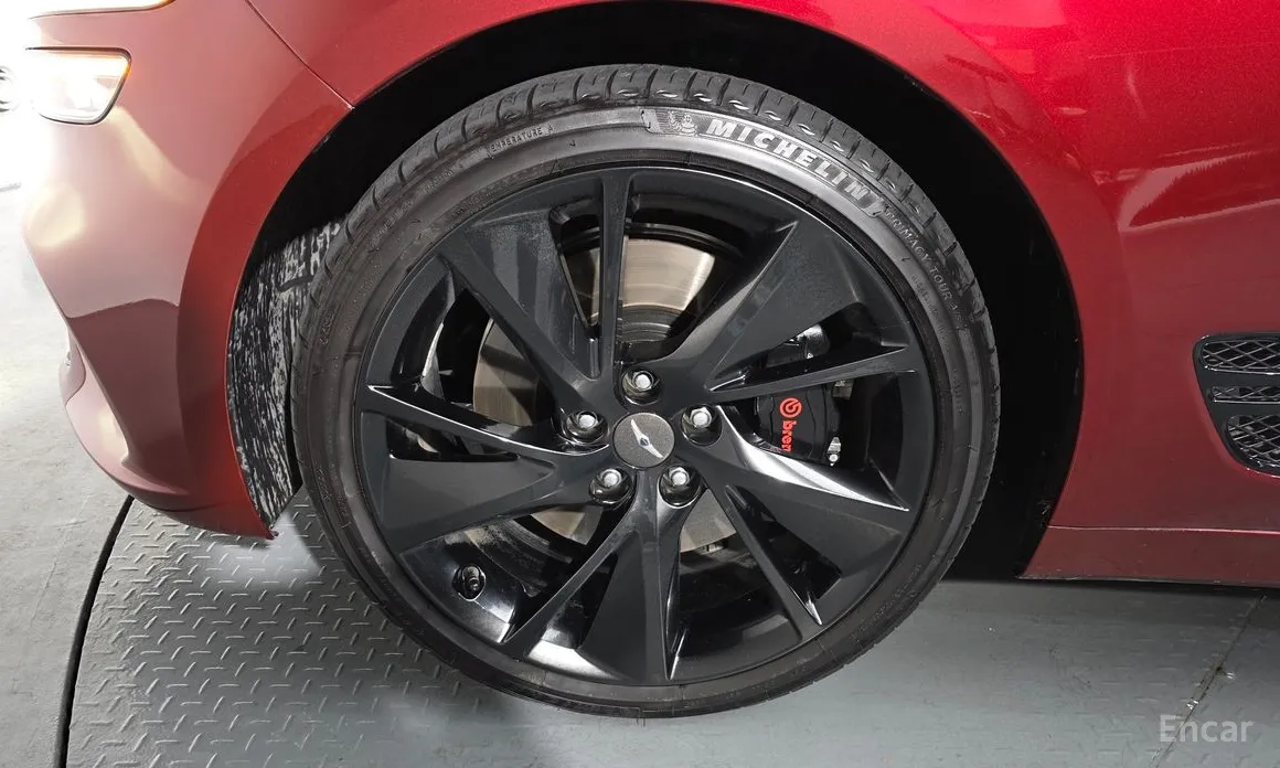 Genesis G70 2022 Gasoline 2.0T 2WD