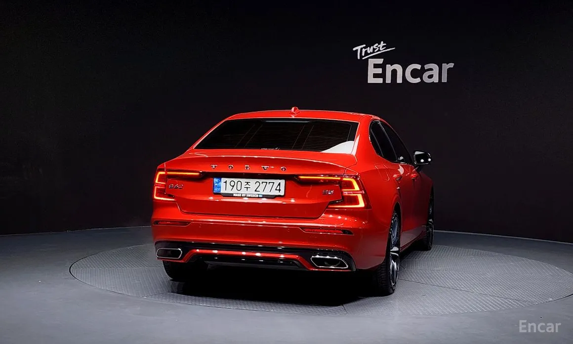 Volvo S60 2019 B5 R-Design