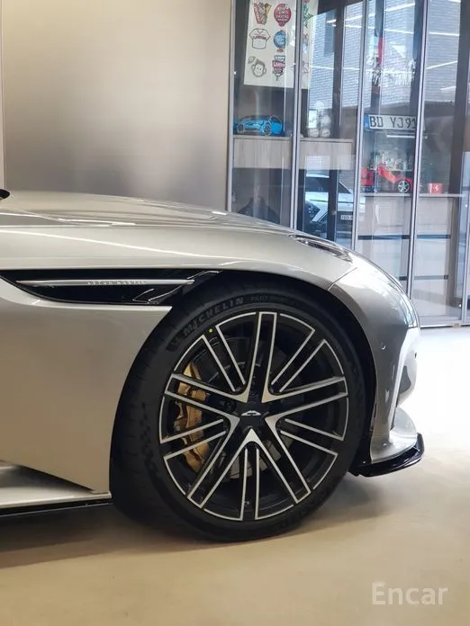 Aston Martin DB12 2023 4.0 V8 Volante