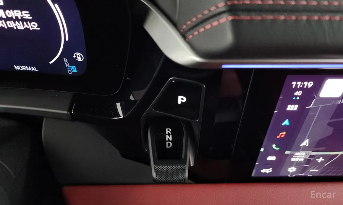 Porsche Macan 2024 Base 4