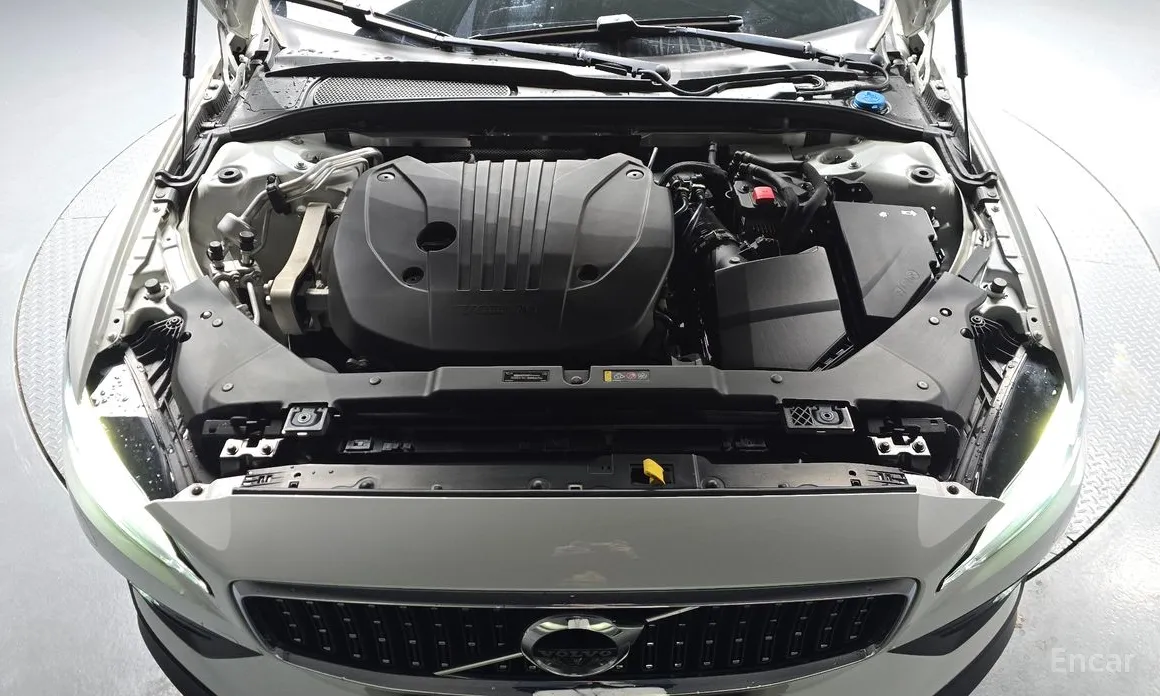 Volvo V60 2019 B5 Pro AWD