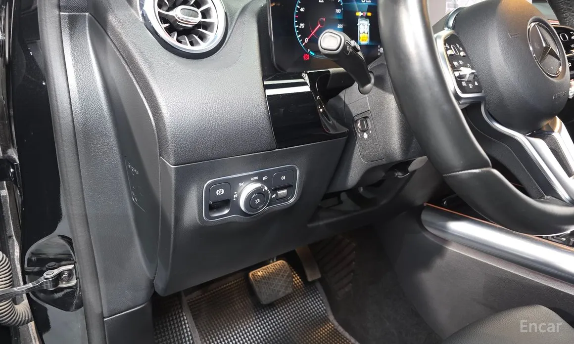 Mercedes-Benz GLA-Class 2020 GLA220