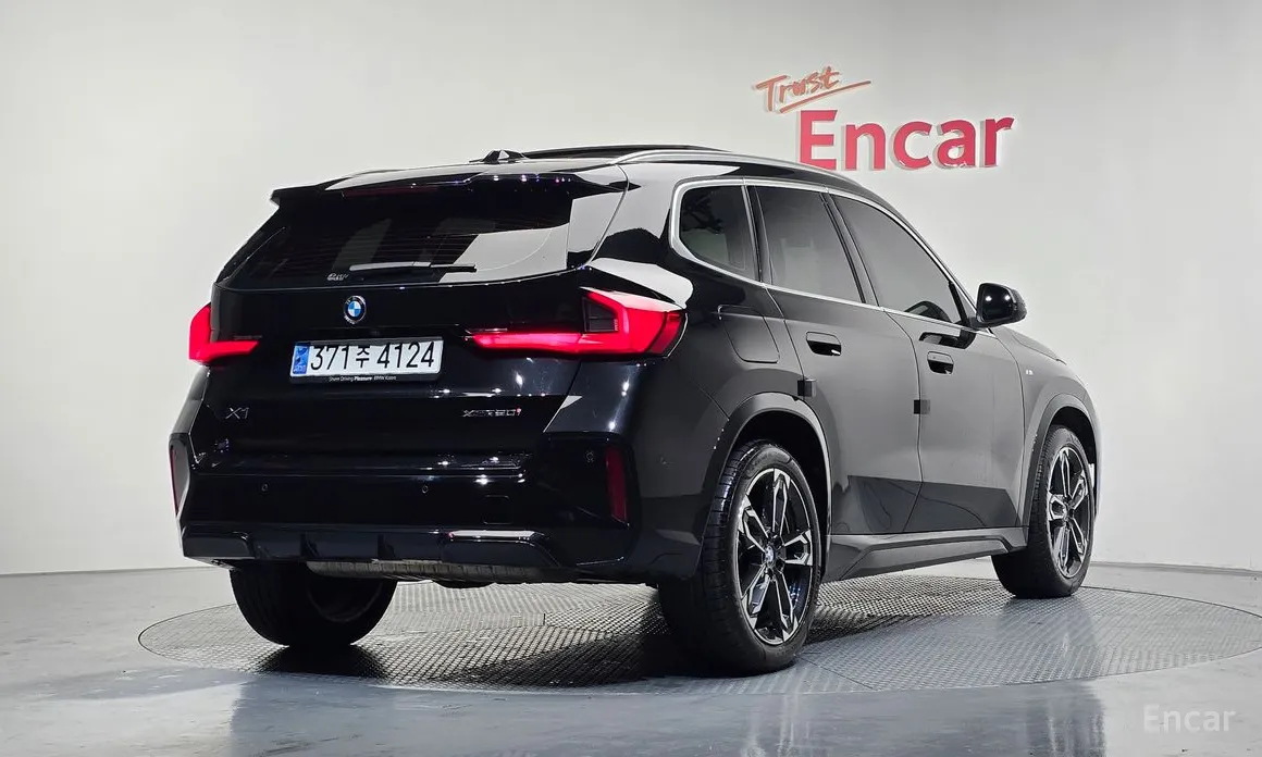 BMW X1 2023 xDrive 20i M Sport