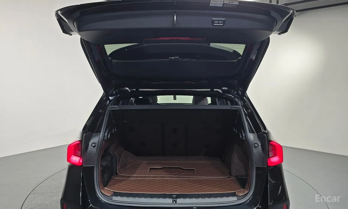 BMW X1 2023 xDrive 20i M Sport