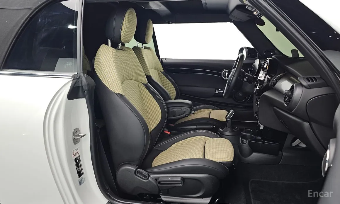 Mini Cooper Convertible 2001 Resolute Edition